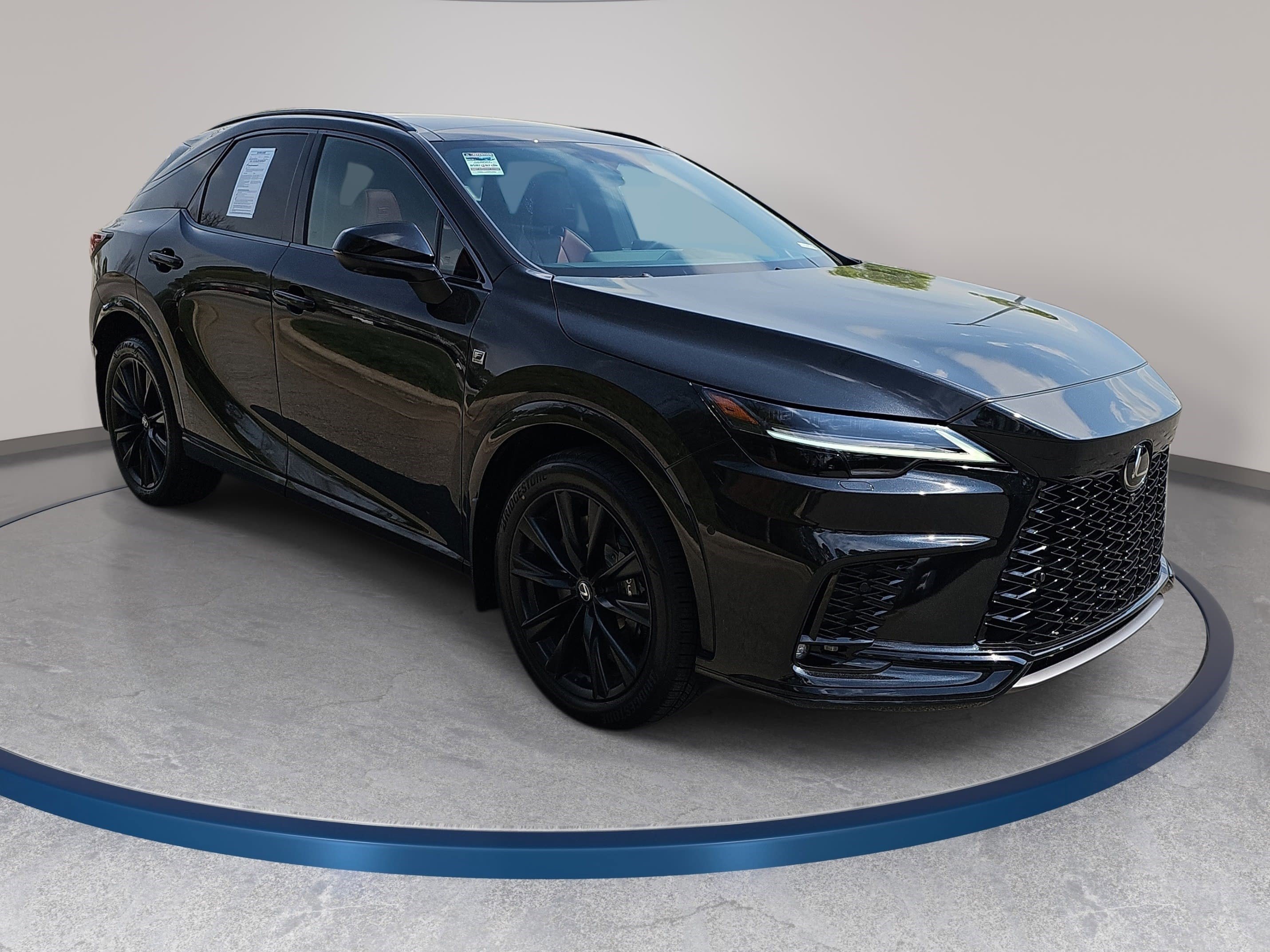 Used 2024 Lexus RX 500h F Sport w/ Convenience Package image 3