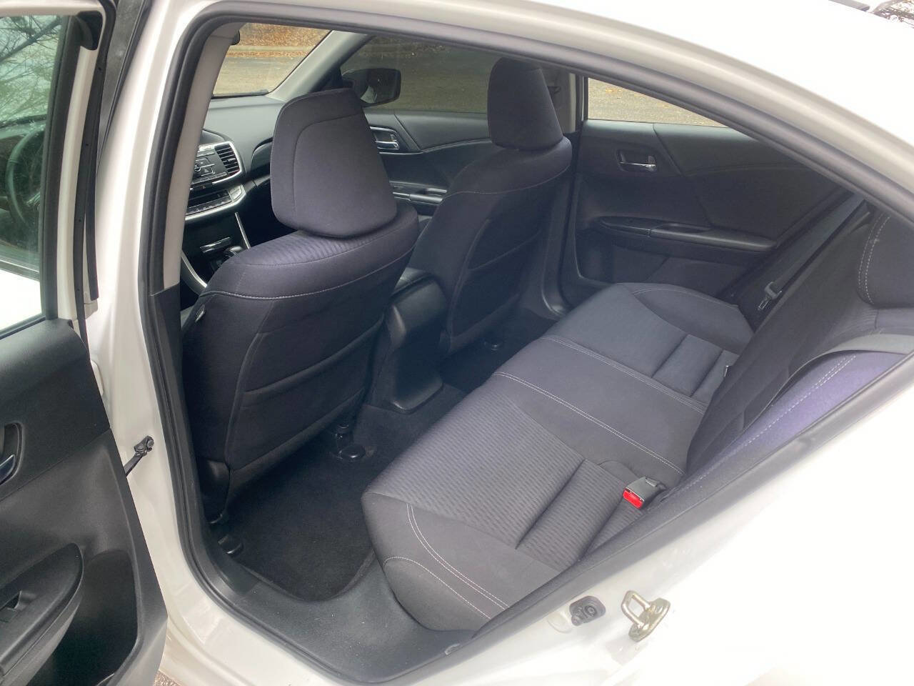 Used 2015 Honda Accord Sport image 35