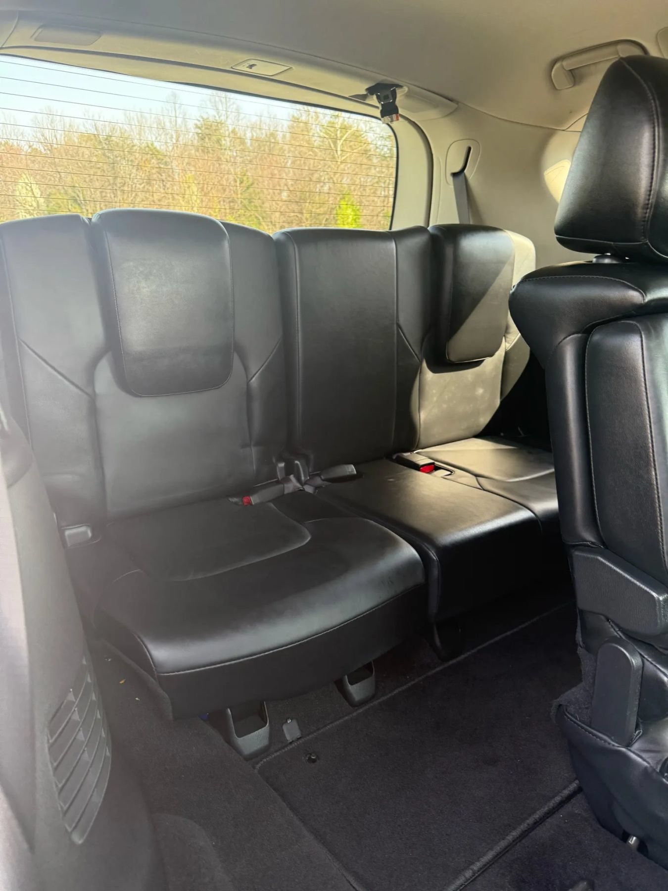 Used 2012 INFINITI QX56 4WD w/ Deluxe Touring Pkg image 35