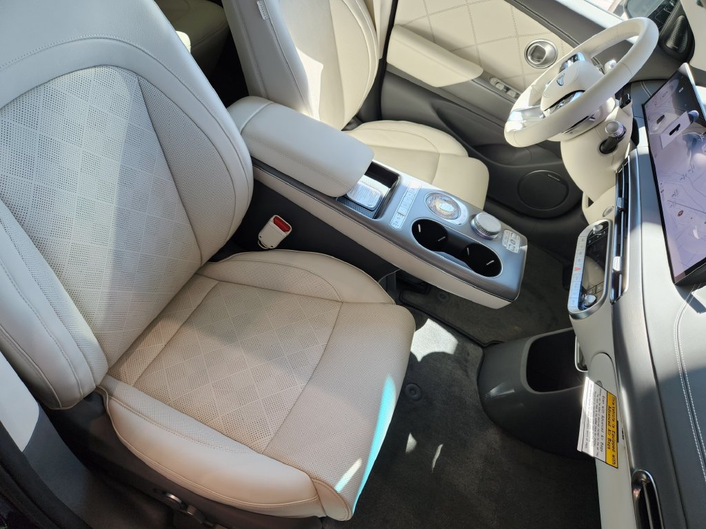 New 2027 Genesis GV60 Prestige AWD/4WD image 11
