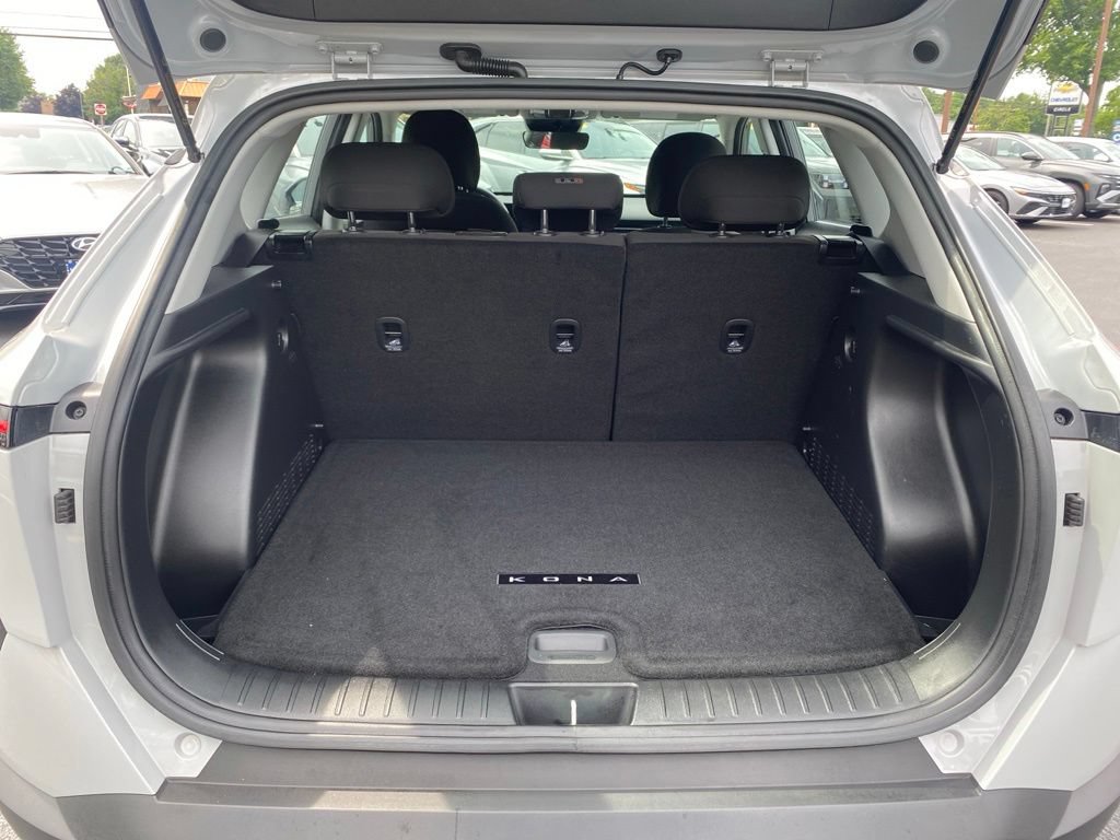 Certified 2024 Hyundai Kona SE AWD/4WD image 16