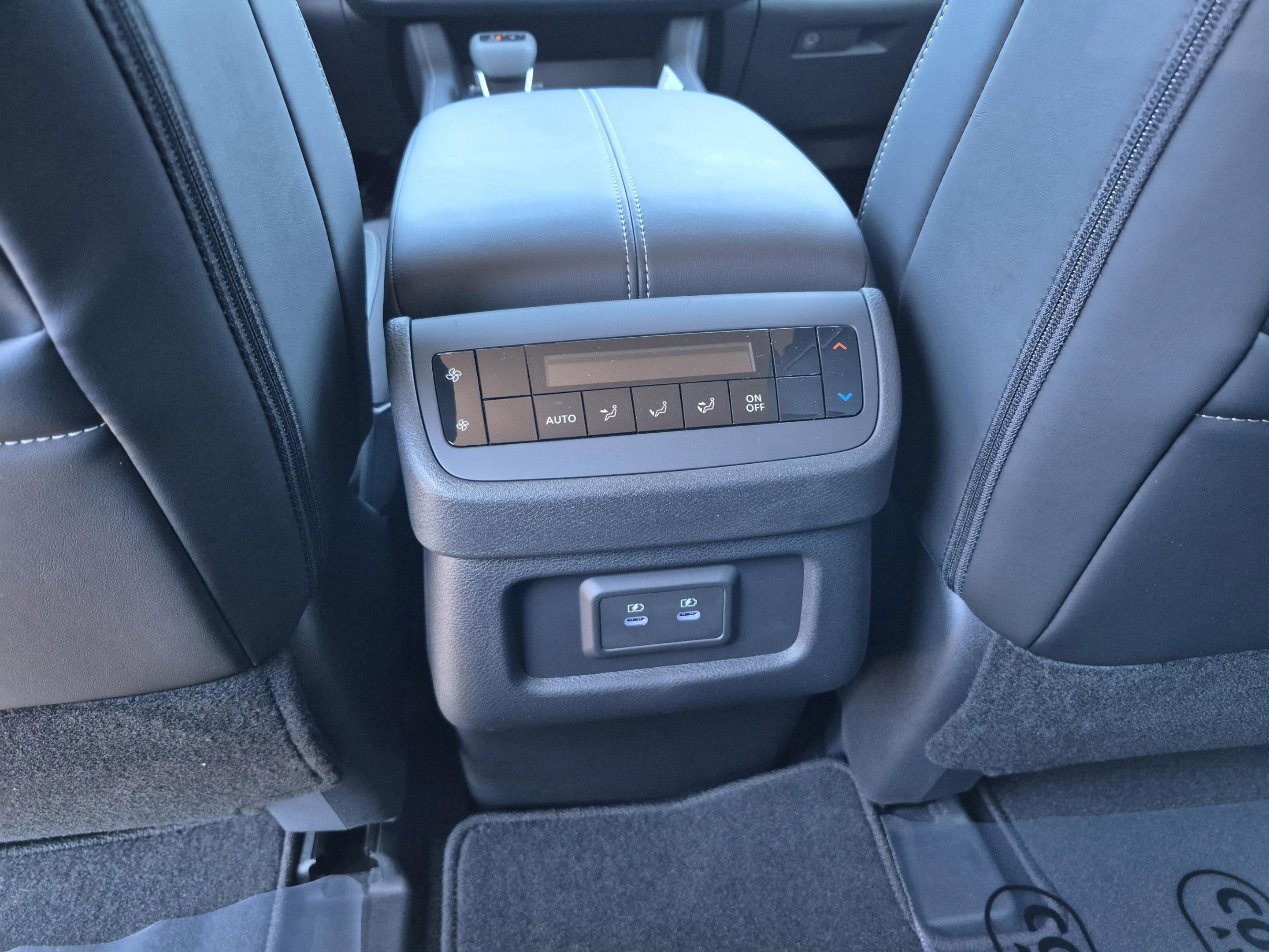 New 2026 Nissan Pathfinder SL FWD image 16