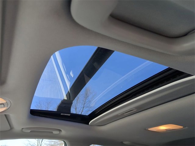 Used 2023 Hyundai Kona Limited image 19