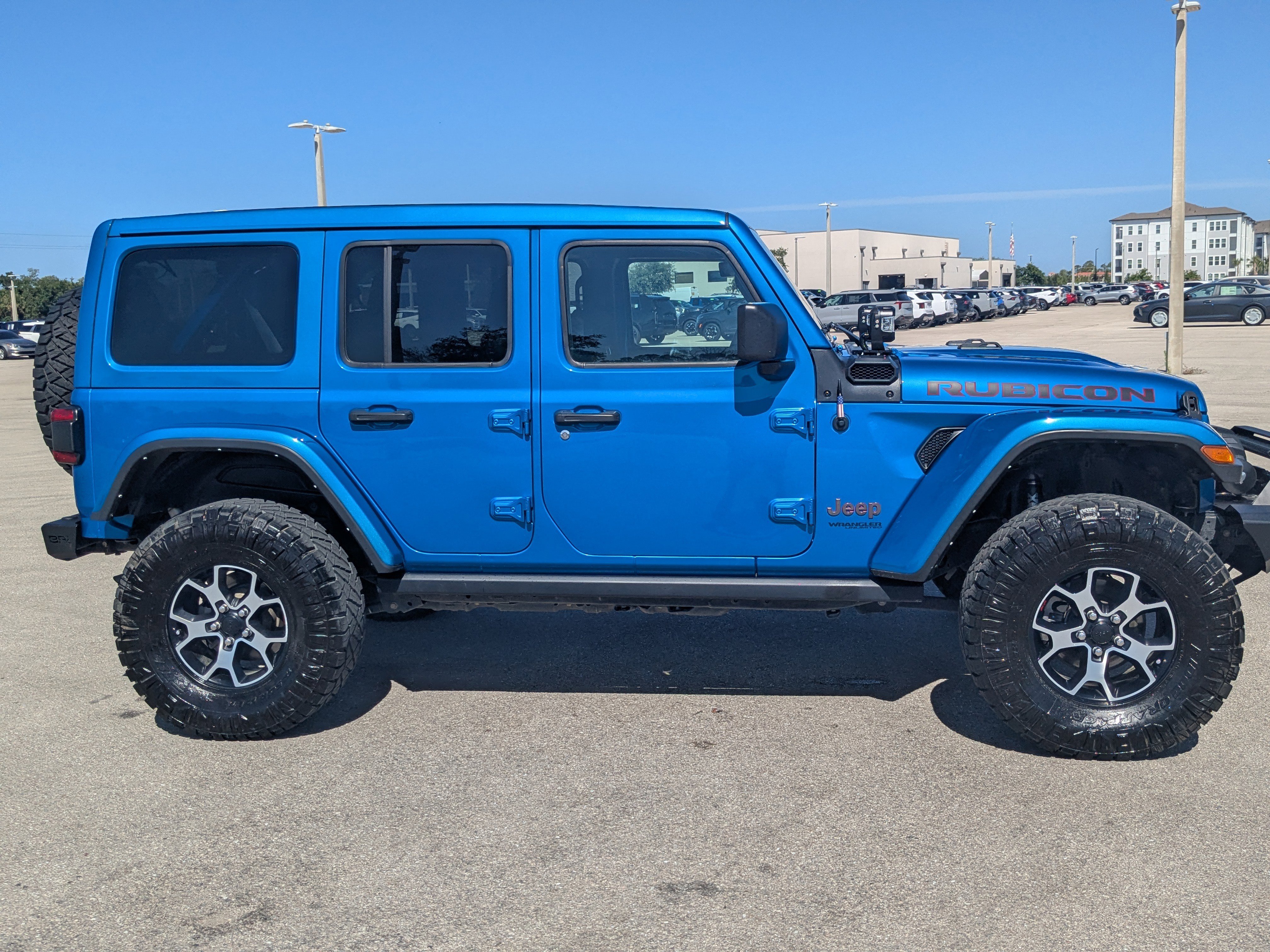 Used 2021 Jeep Wrangler Unlimited Rubicon AWD/4WD image 3