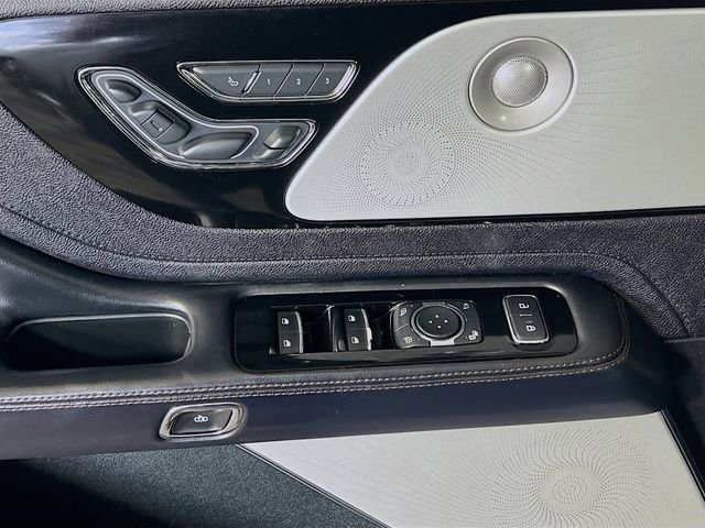 Used 2020 Lincoln Aviator Reserve w/ Equipment Group 202A AWD/4WD image 12