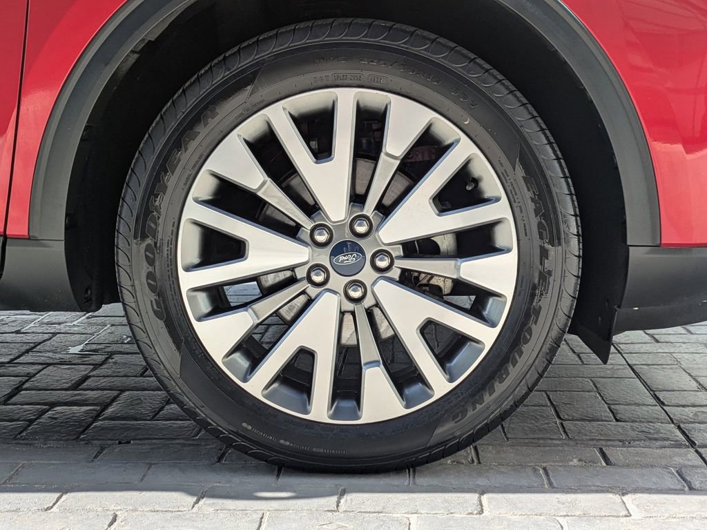 Used 2022 Ford Escape Titanium AWD/4WD image 12