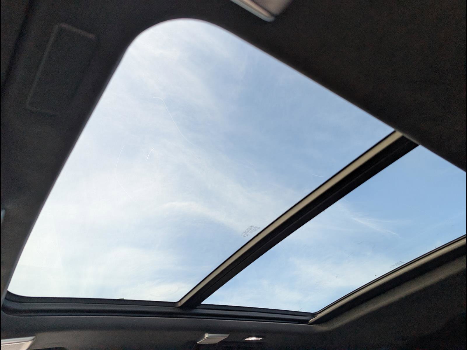 Used 2026 Cadillac Escalade V w/ LPO, ONYX Package image 8