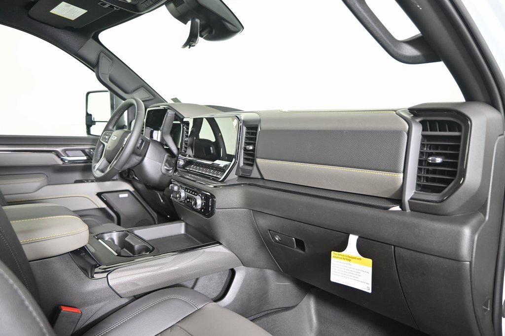 New 2026 Chevrolet Silverado 2500 ZR2 image 15