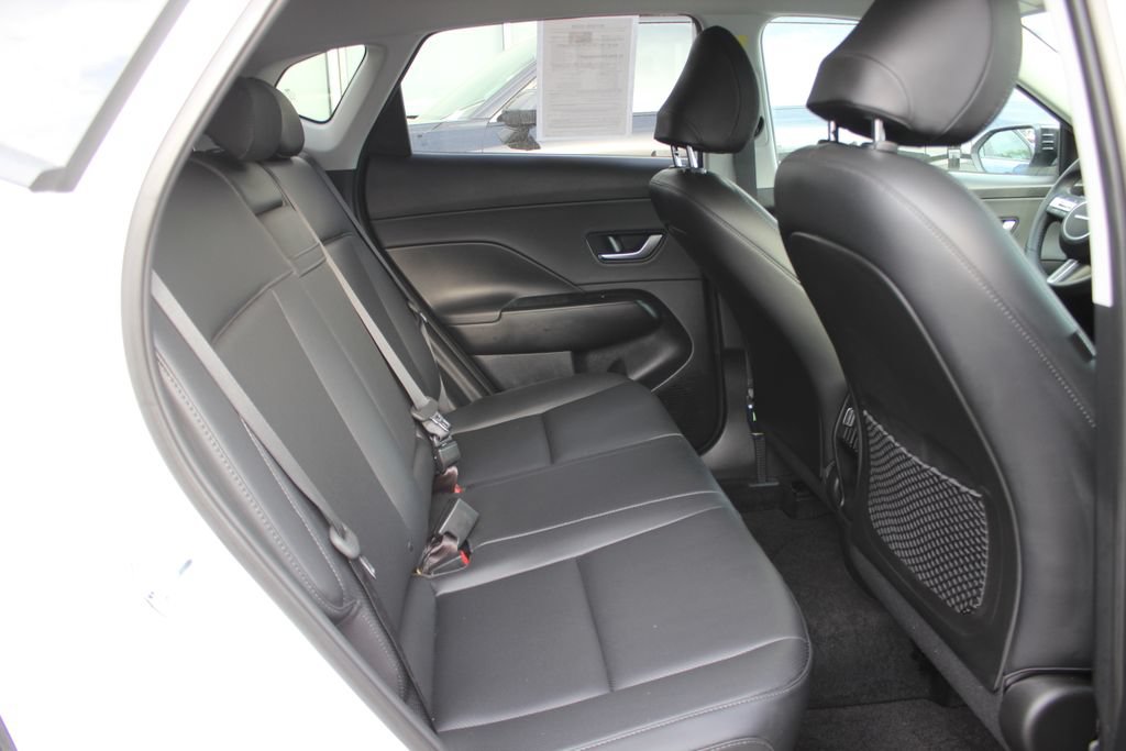 Used 2026 Hyundai Kona SEL Premium AWD/4WD image 31