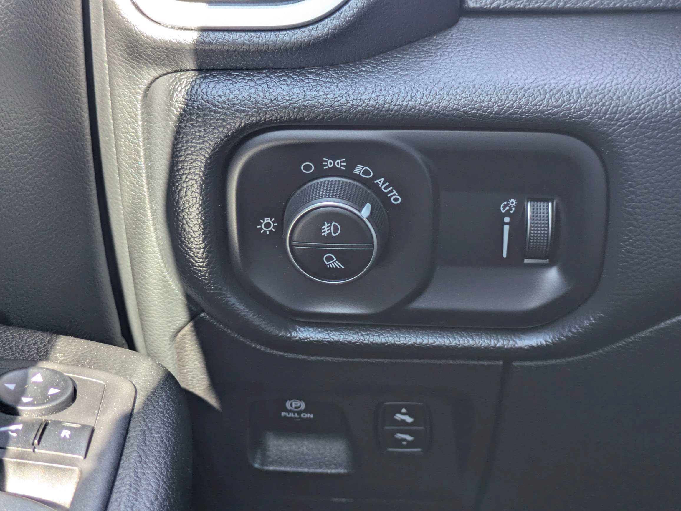 Used 2022 RAM 1500 Big Horn AWD/4WD image 37
