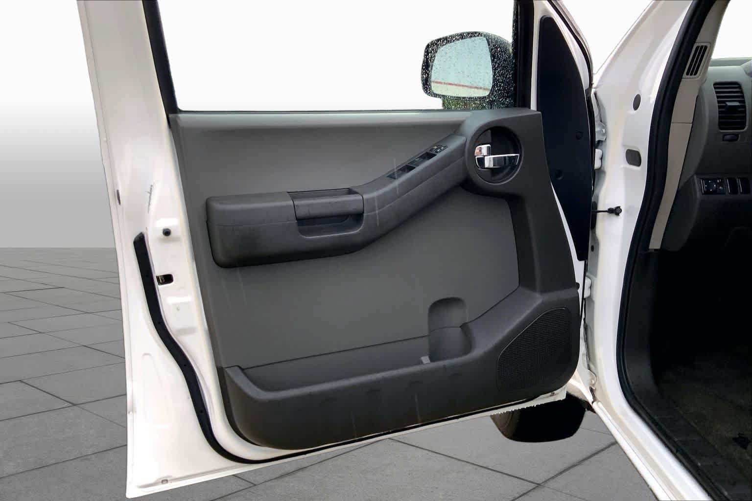 Used 2012 Nissan Xterra S RWD image 20