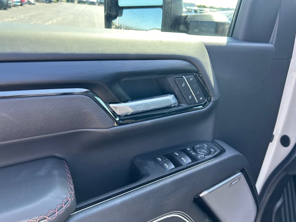 New 2026 GMC Sierra 2500 AT4X AWD/4WD image 16