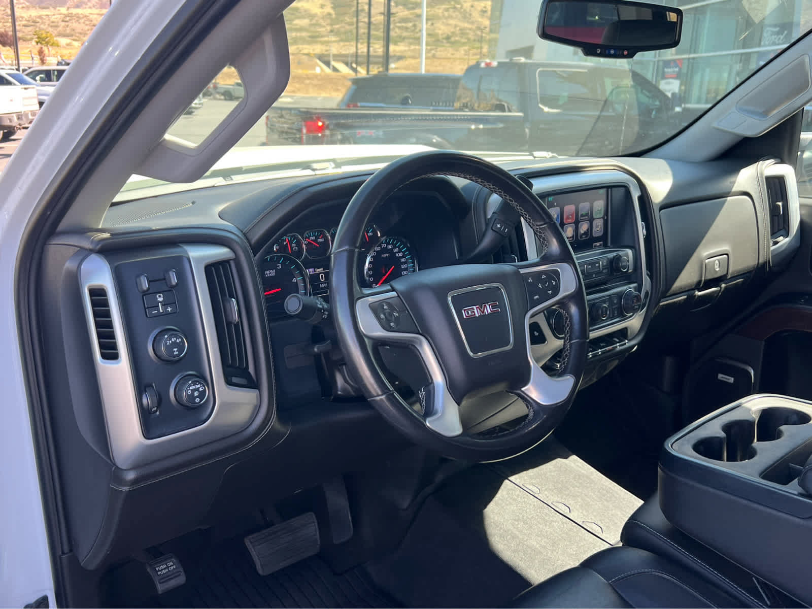 Used 2018 GMC Sierra 2500 SLT w/ Duramax Plus Package AWD/4WD image 27