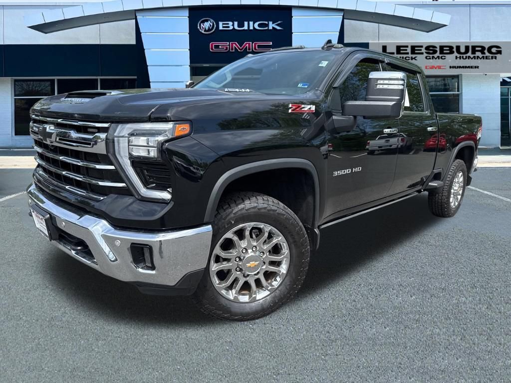 Used 2024 Chevrolet Silverado 3500 LTZ AWD/4WD image 3