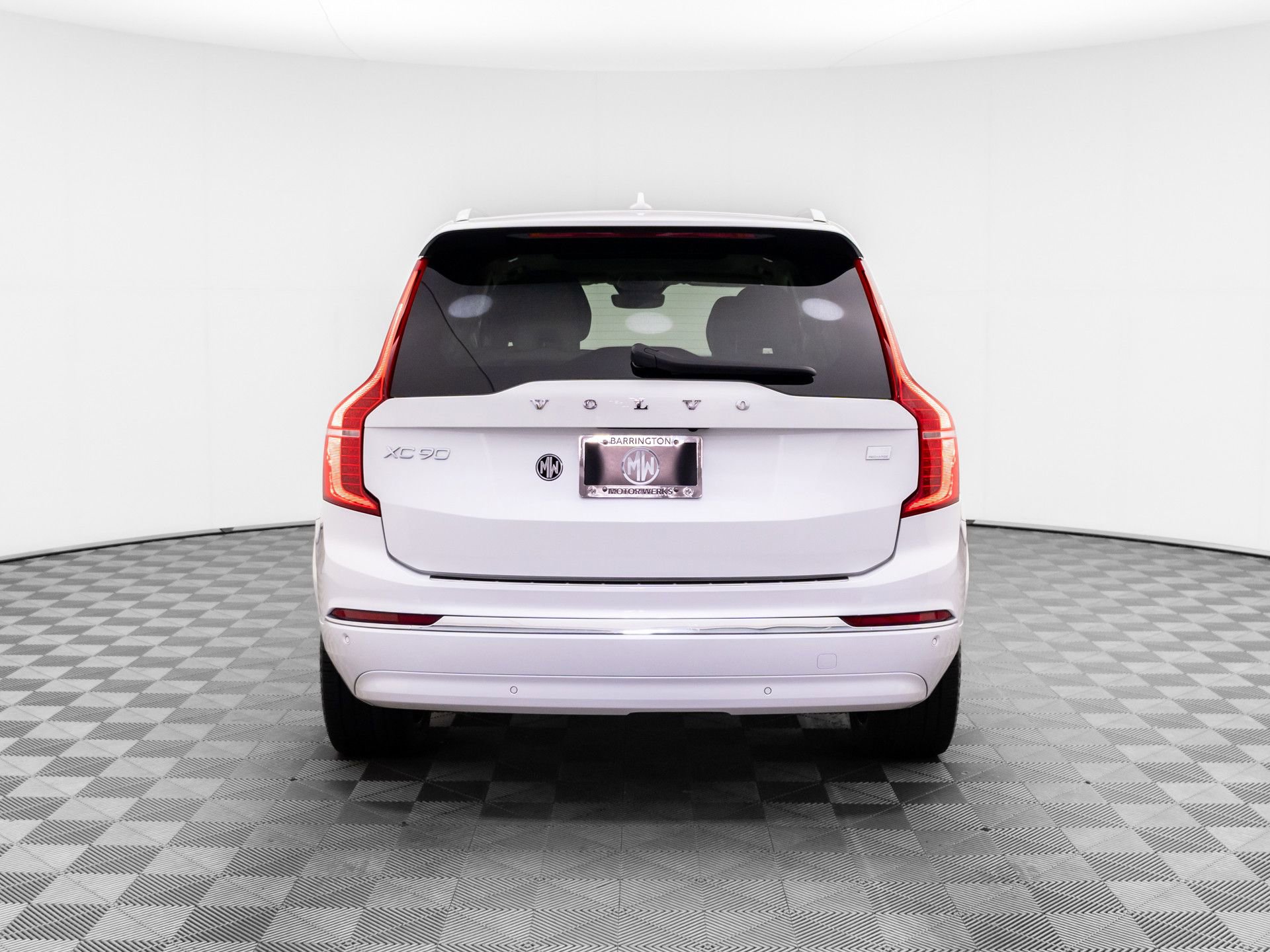 Used 2023 Volvo XC90 T8 Plus w/ Protection Package Premier image 4