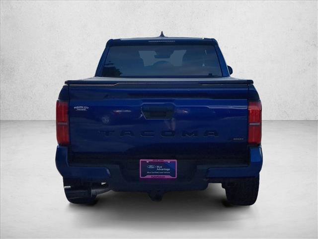 Used 2025 Toyota Tacoma SR5 image 7