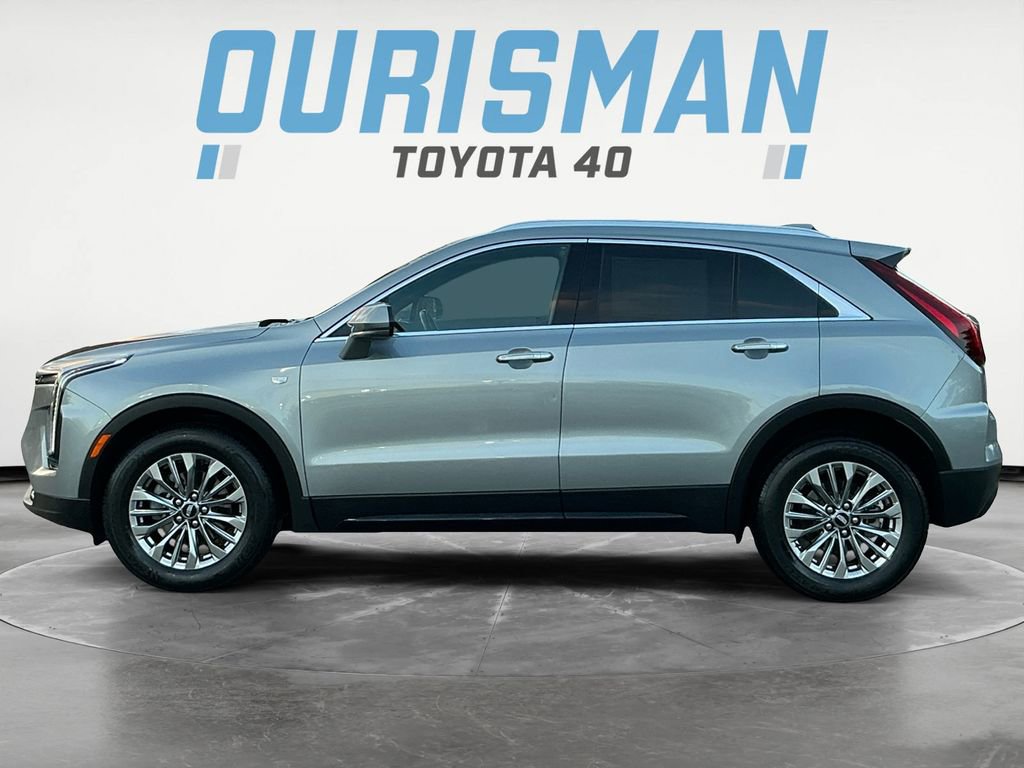 Used 2024 Cadillac XT4 Premium Luxury image 4
