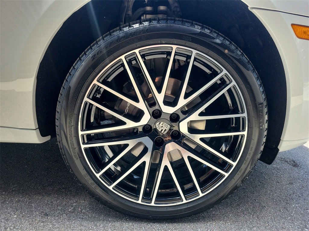 New 2026 Porsche Macan image 12