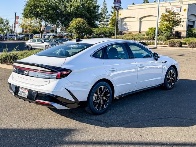 Used 2025 Hyundai Sonata SEL AWD/4WD image 5