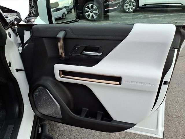Used 2024 GMC Hummer EV 3X w/ Extreme Off-Road Package image 27