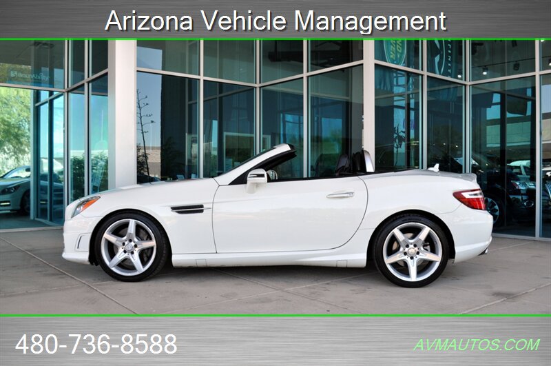 Used 2012 Mercedes-Benz SLK 350 image 4