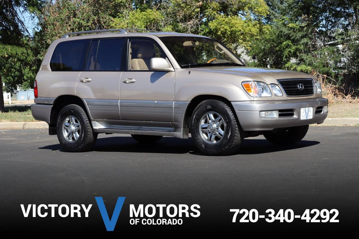 Used 2001 Lexus LX 470 4WD video 1