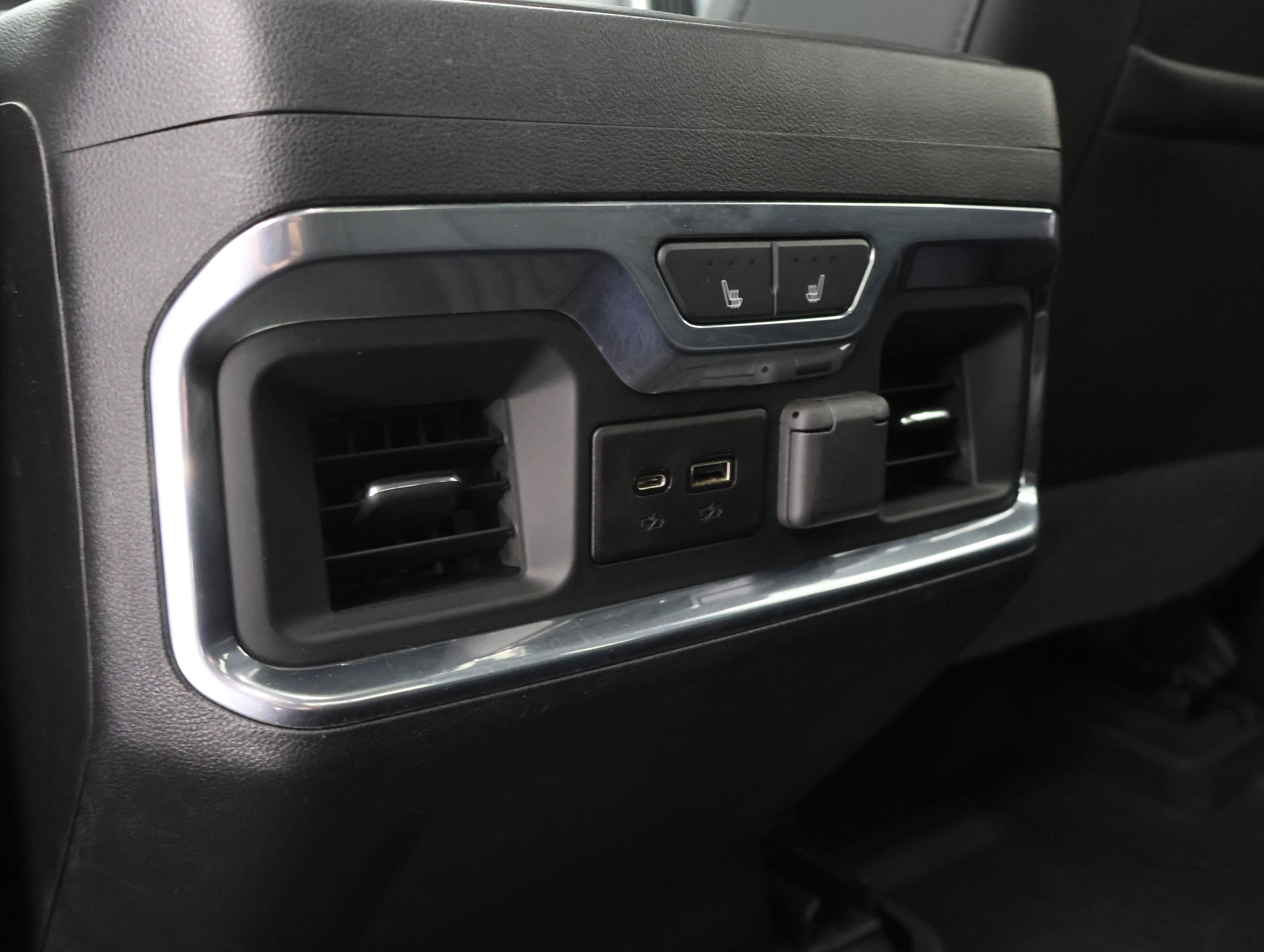 Used 2020 Chevrolet Silverado 2500 LTZ w/ LTZ Premium Package AWD/4WD image 44