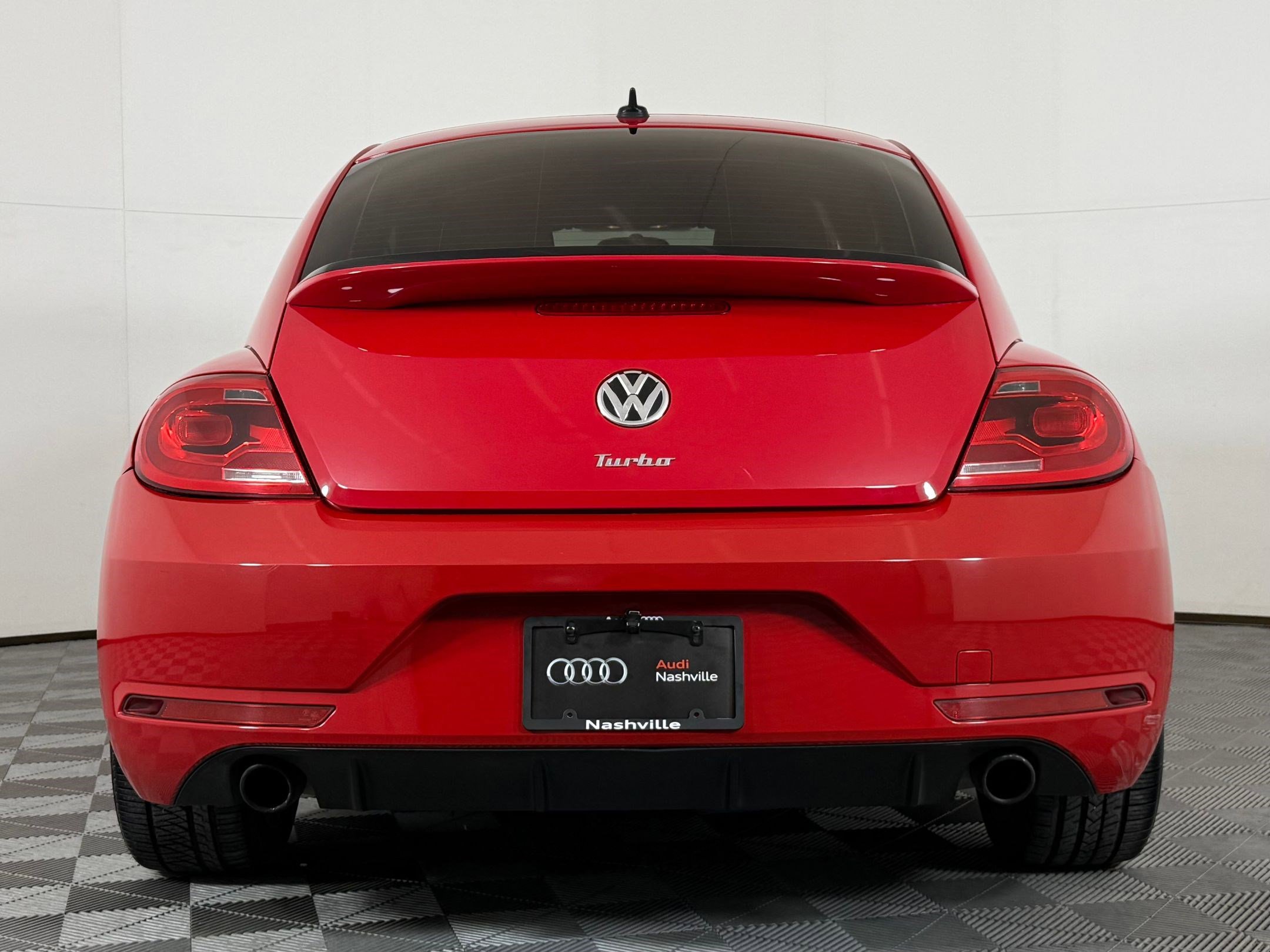Used 2014 Volkswagen Beetle R-Line image 10