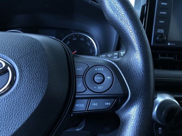 Certified 2022 Toyota RAV4 LE image 26