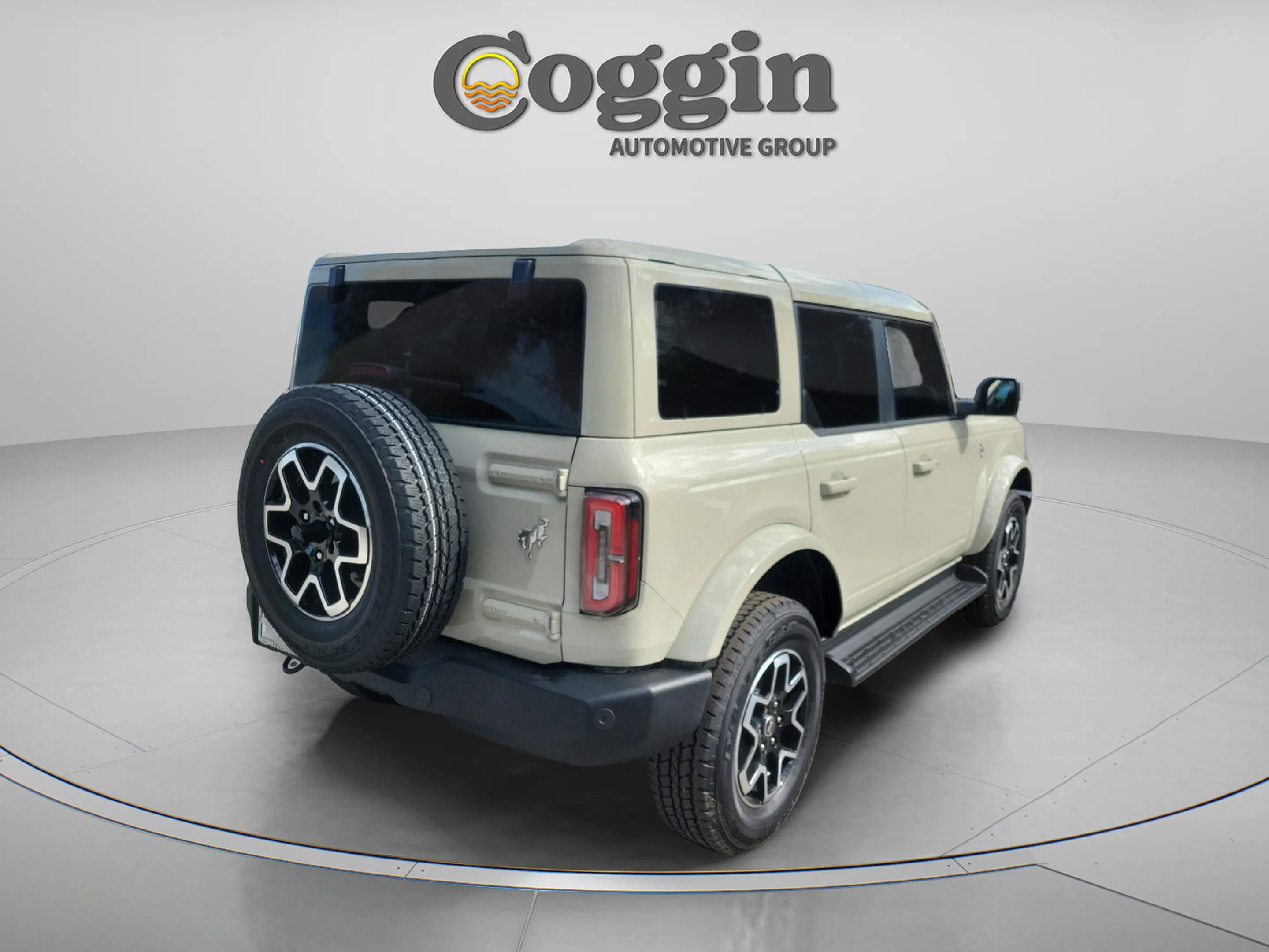 New 2025 Ford Bronco Outer Banks image 3