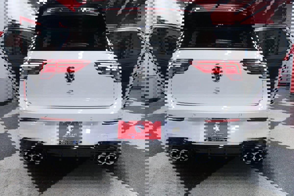 Used 2024 Volkswagen Golf R image 35