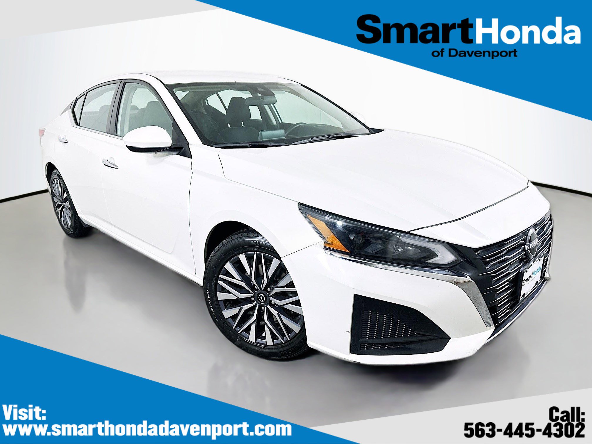 Used 2023 Nissan Altima 2.5 SV image 1