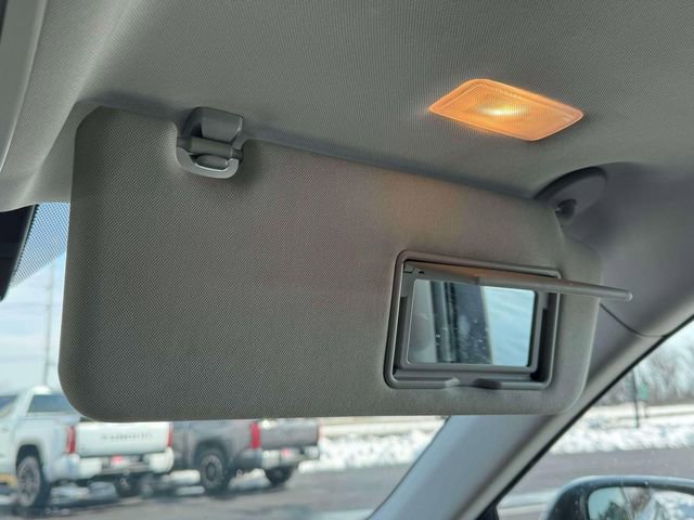 Used 2020 Toyota Highlander XLE image 32