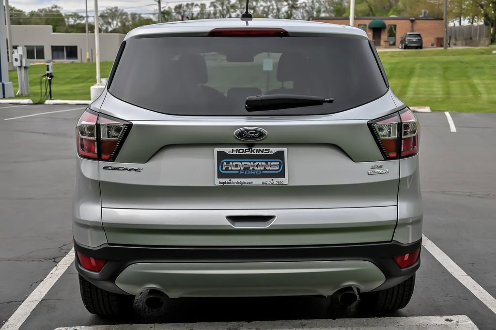 Used 2017 Ford Escape SE w/ SE Cold Weather Package FWD image 9