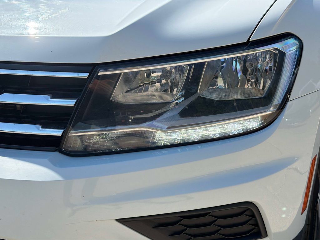 Used 2021 Volkswagen Tiguan S FWD image 11