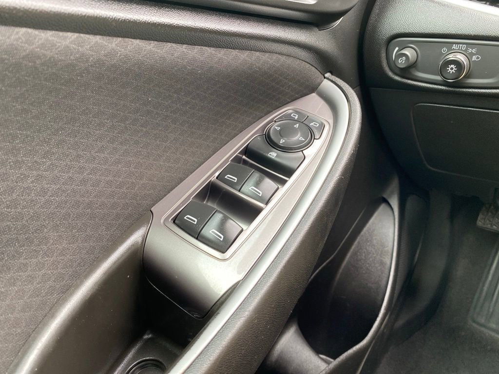 Used 2017 Chevrolet Malibu LS FWD image 23