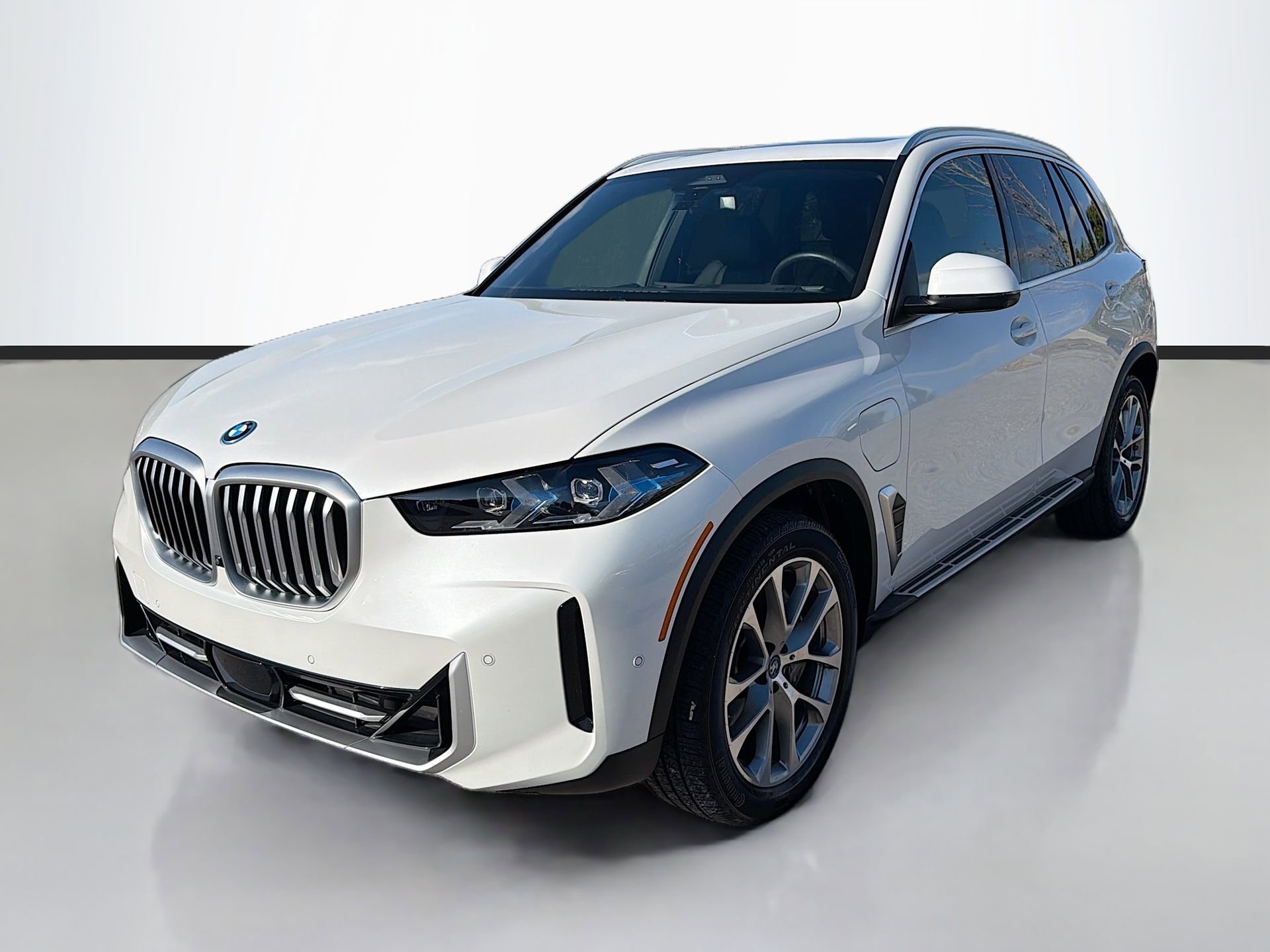 Certified 2025 BMW X5 xDrive50e image 7