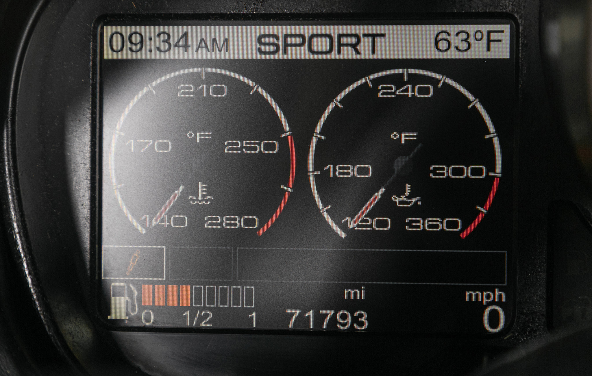 Used 2012 Ferrari California image 12