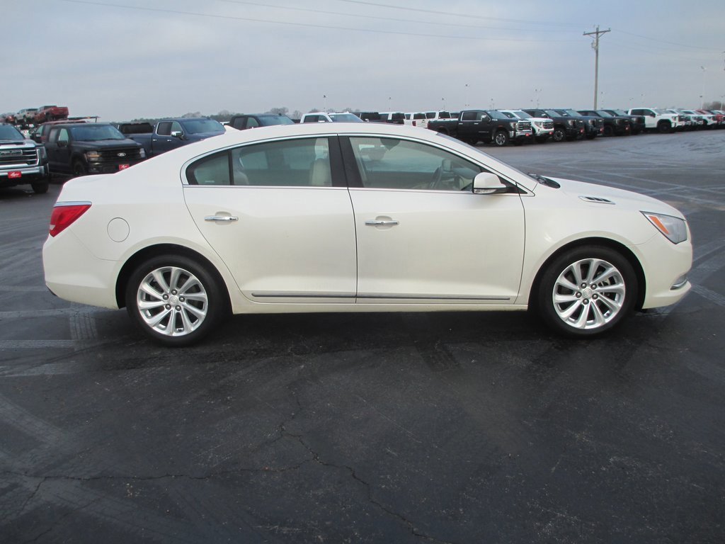 Used 2014 Buick LaCrosse Leather w/ Driver Confidence Package image 2