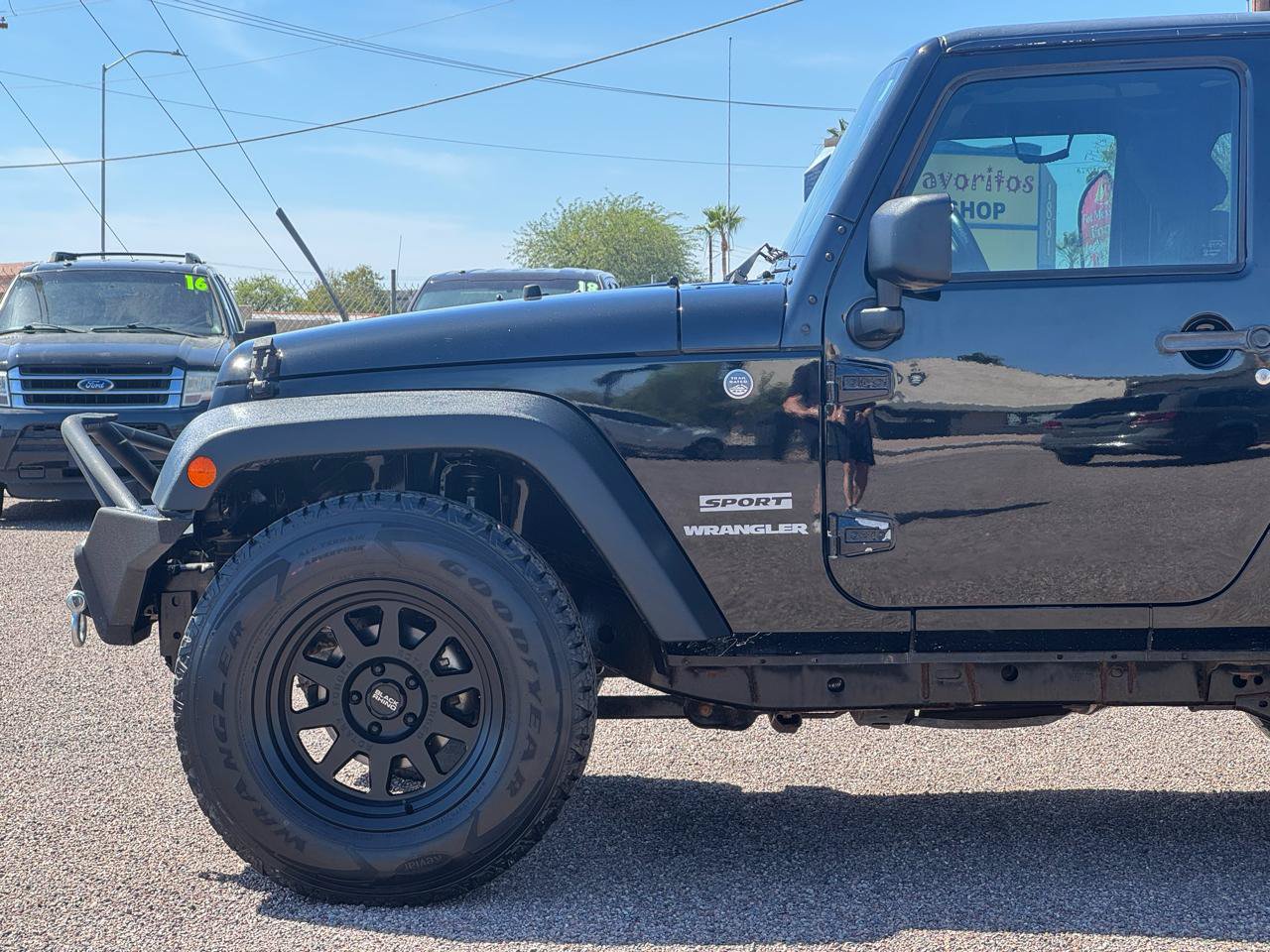 Used 2012 Jeep Wrangler Sport w/ Connectivity Group AWD/4WD image 4