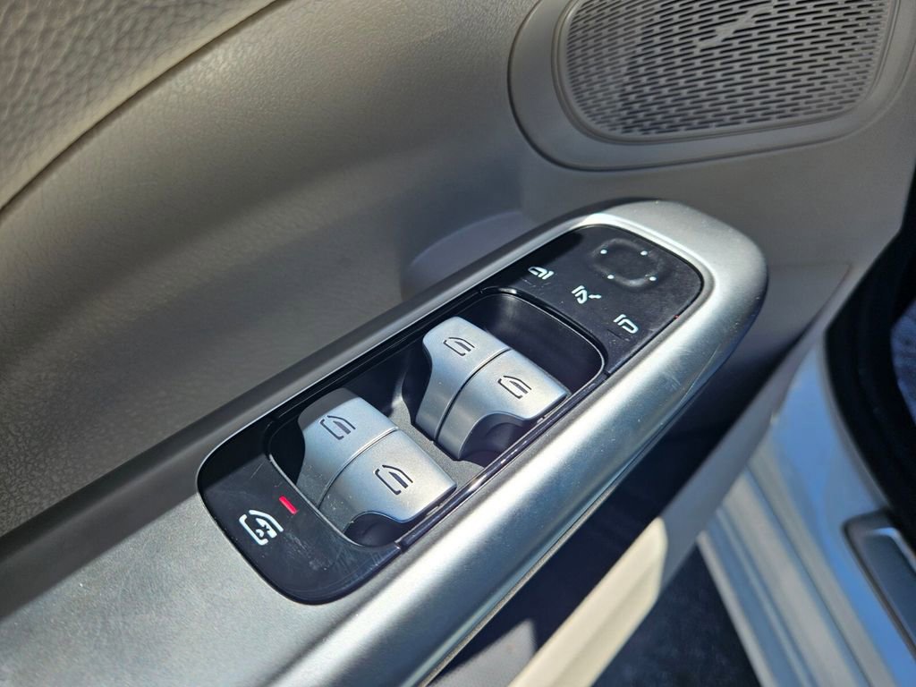 Certified 2022 Mercedes-Benz C 300 4MATIC Sedan image 15