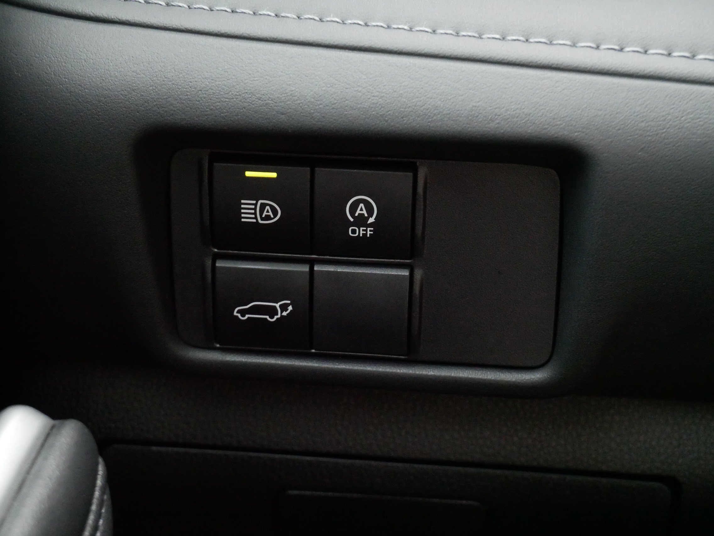 Used 2025 Toyota Highlander XSE AWD/4WD image 27