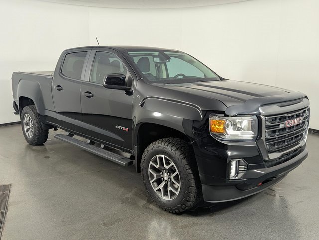 Used 2022 GMC Canyon AT4 image 2