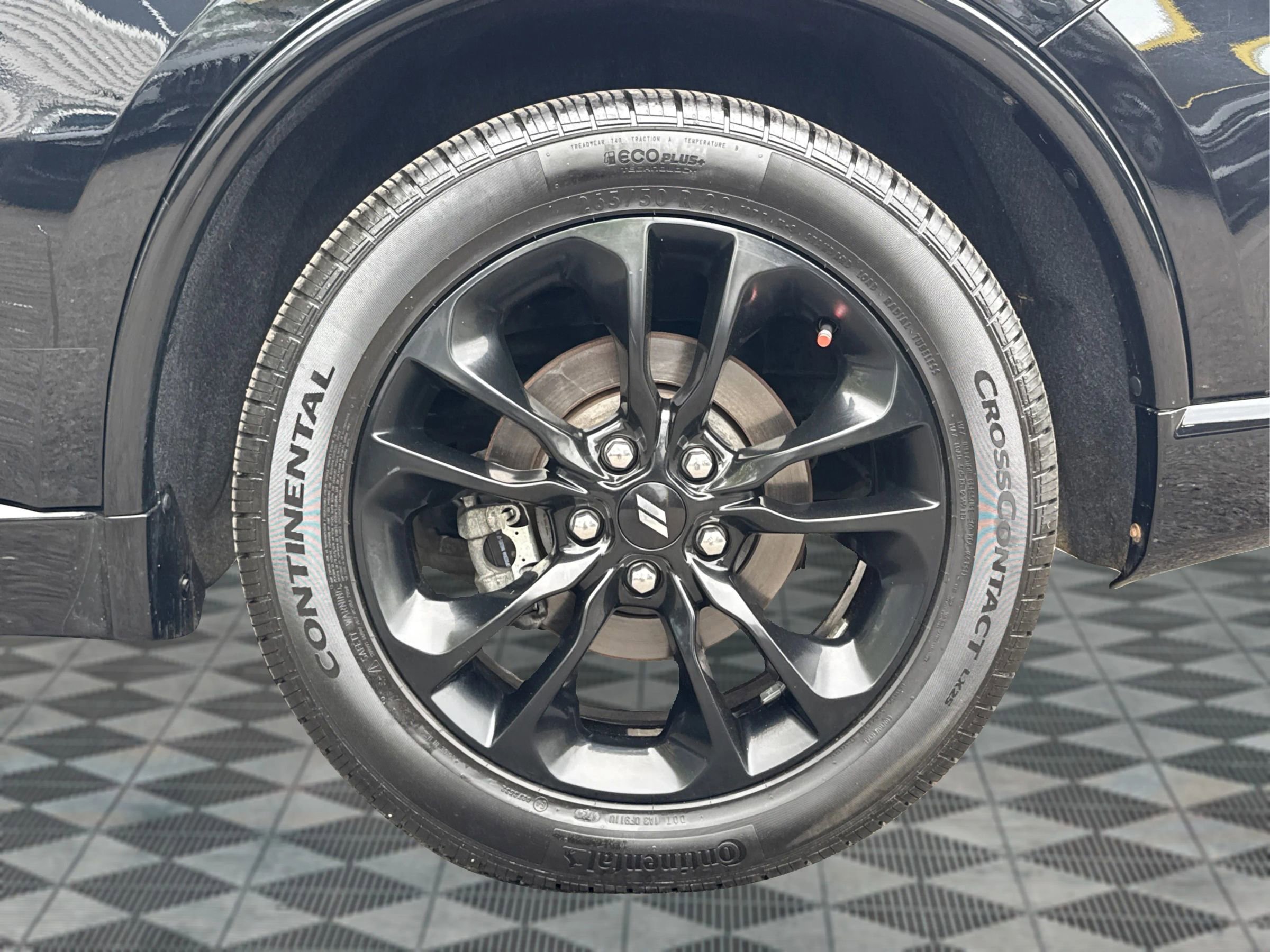 Used 2020 Dodge Durango R/T w/ Technology Group AWD/4WD image 24