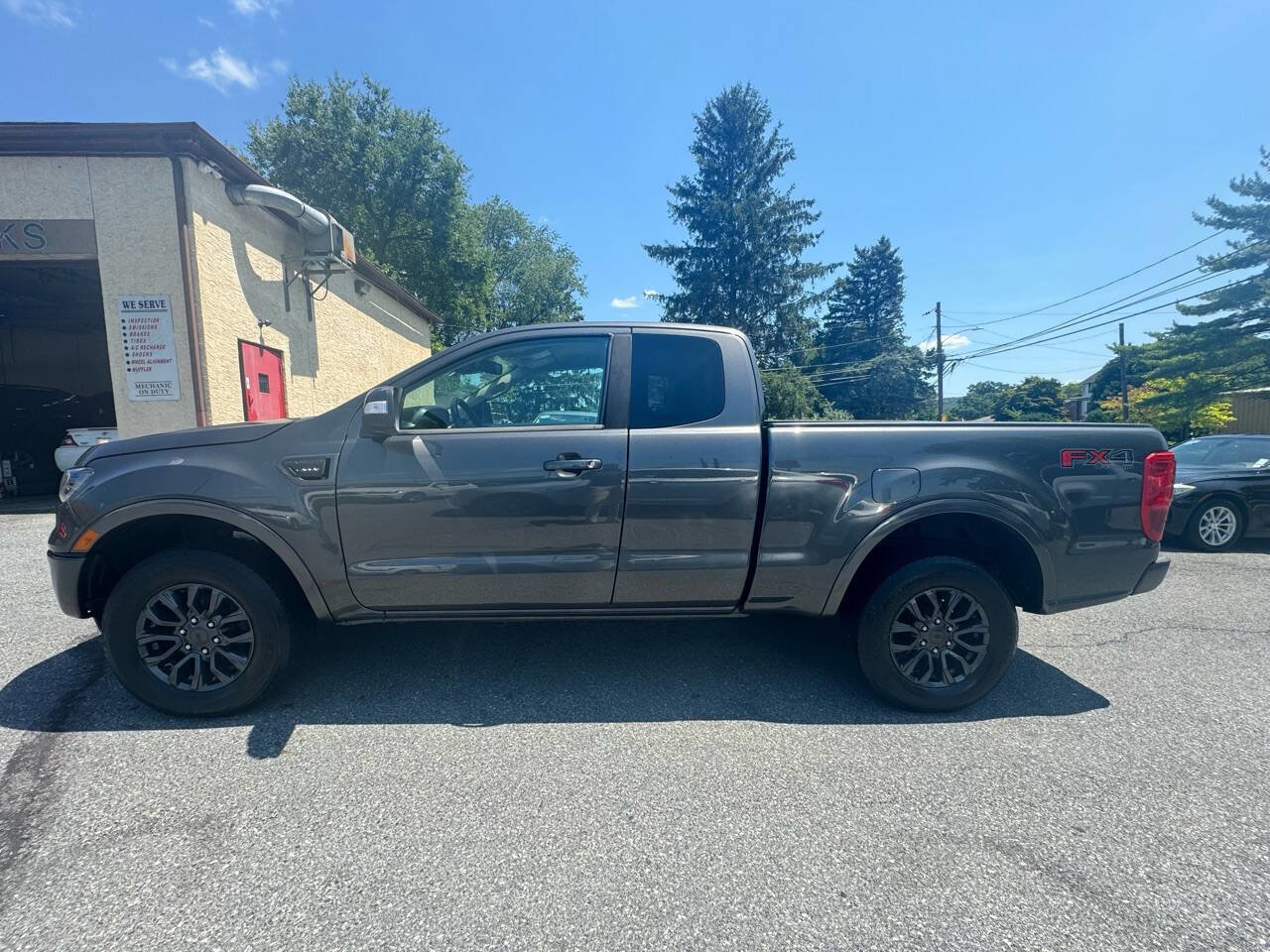 Used 2019 Ford Ranger Lariat w/ Equipment Group 501A Mid image 3