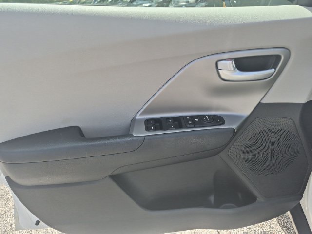 Used 2019 Kia Niro LX FWD image 9