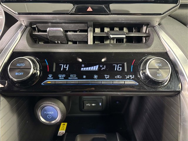 Used 2022 Toyota Venza XLE image 19