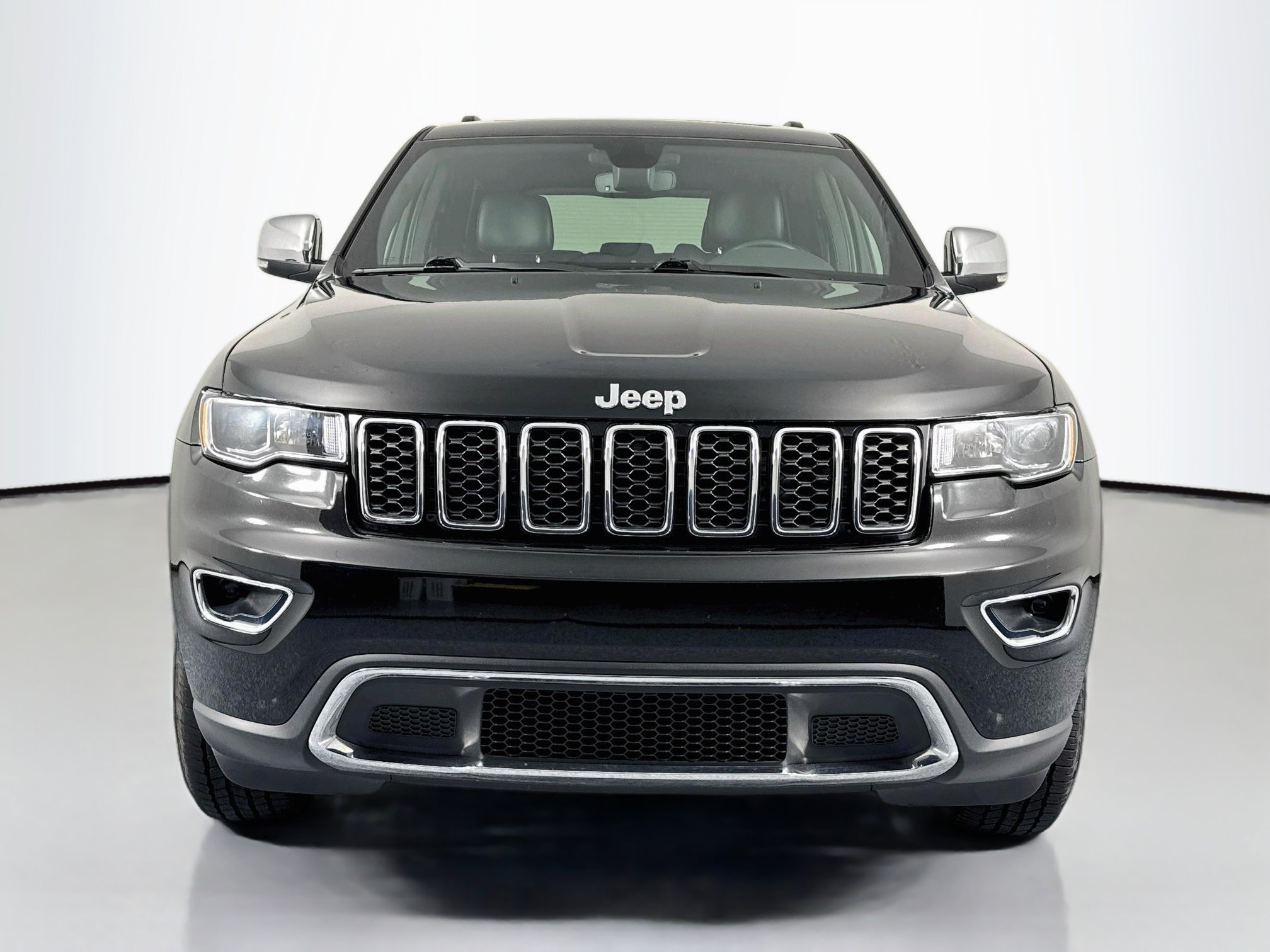 Used 2022 Jeep Grand Cherokee Limited AWD/4WD image 2