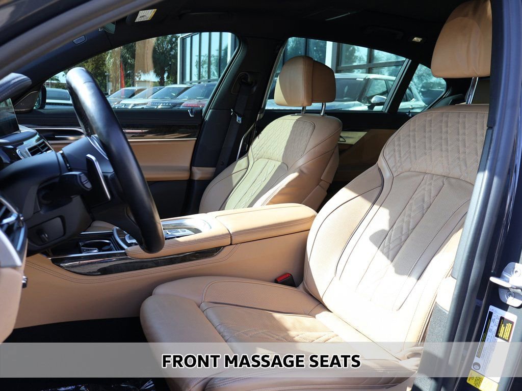 Used 2022 BMW 740i w/ M Sport Package image 8