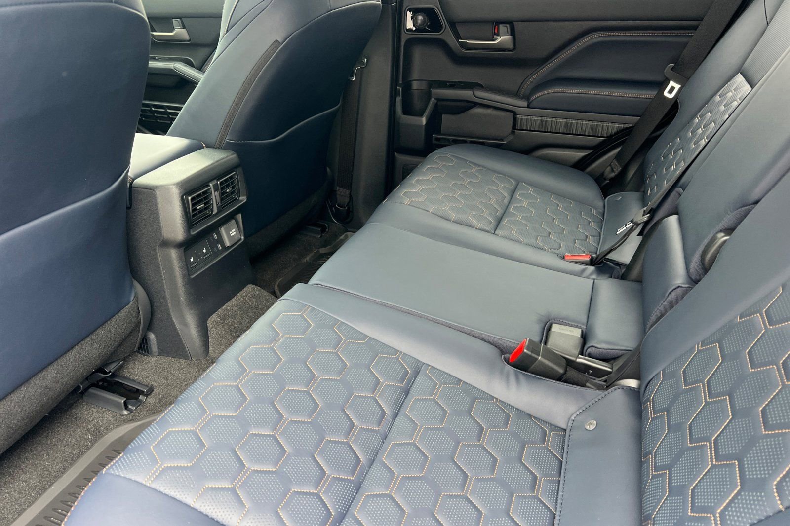 New 2026 Toyota 4Runner 4WD image 9